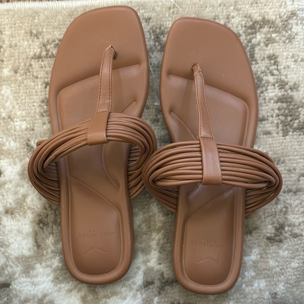 Marc Fisher used sandals